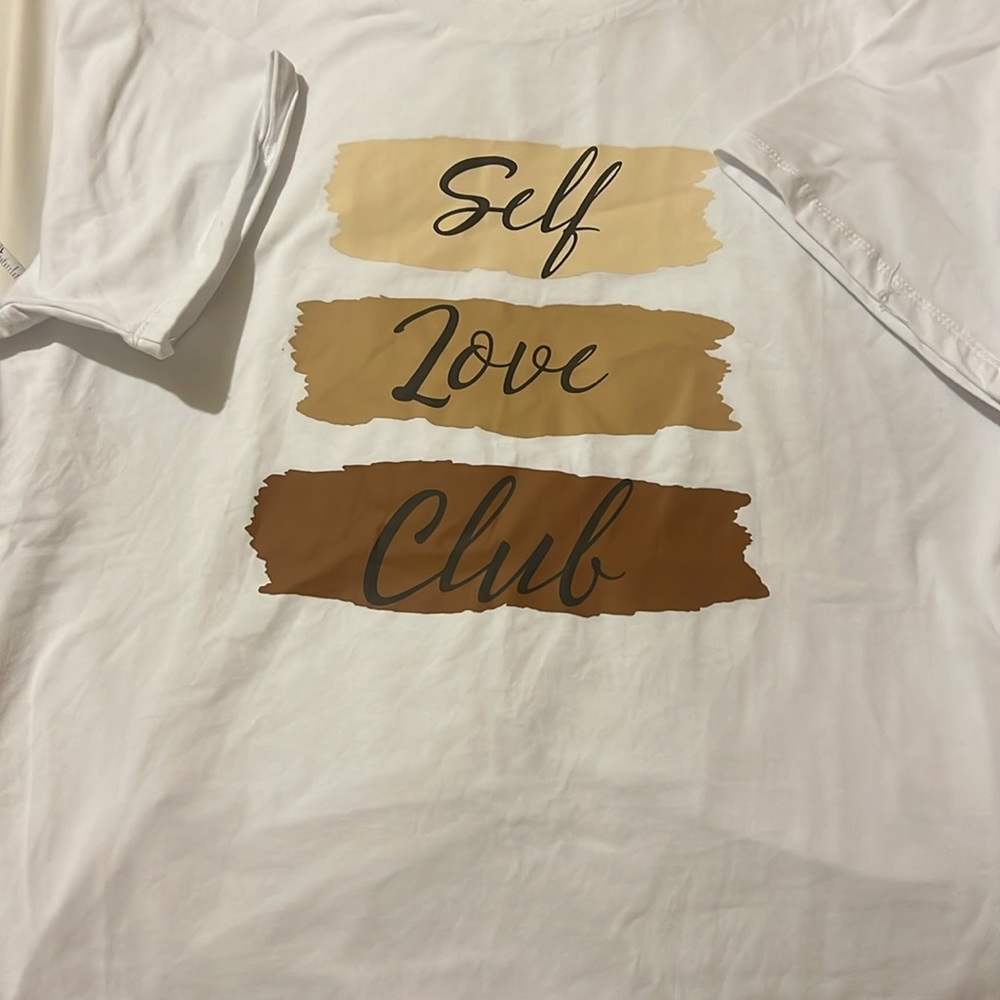 NWT LARGE WOMEMS SELF LOVE CLUB GRAPHIC TEE WHITE TAN BROWN TONES 95% CTN